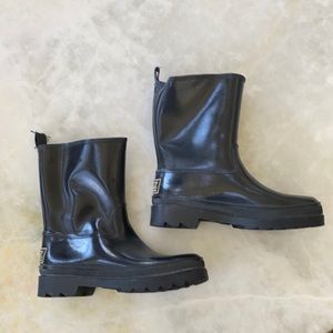 Liz Claiborne Black Rain boots